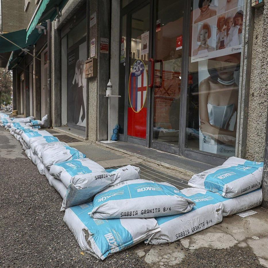 Italy's Florence and Pisa on alert as heavy rains bring floods to Tuscany and Emilia-Romagna regions